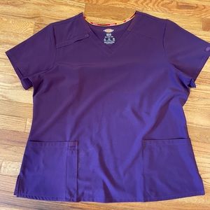 Dickies 2XL scrub top